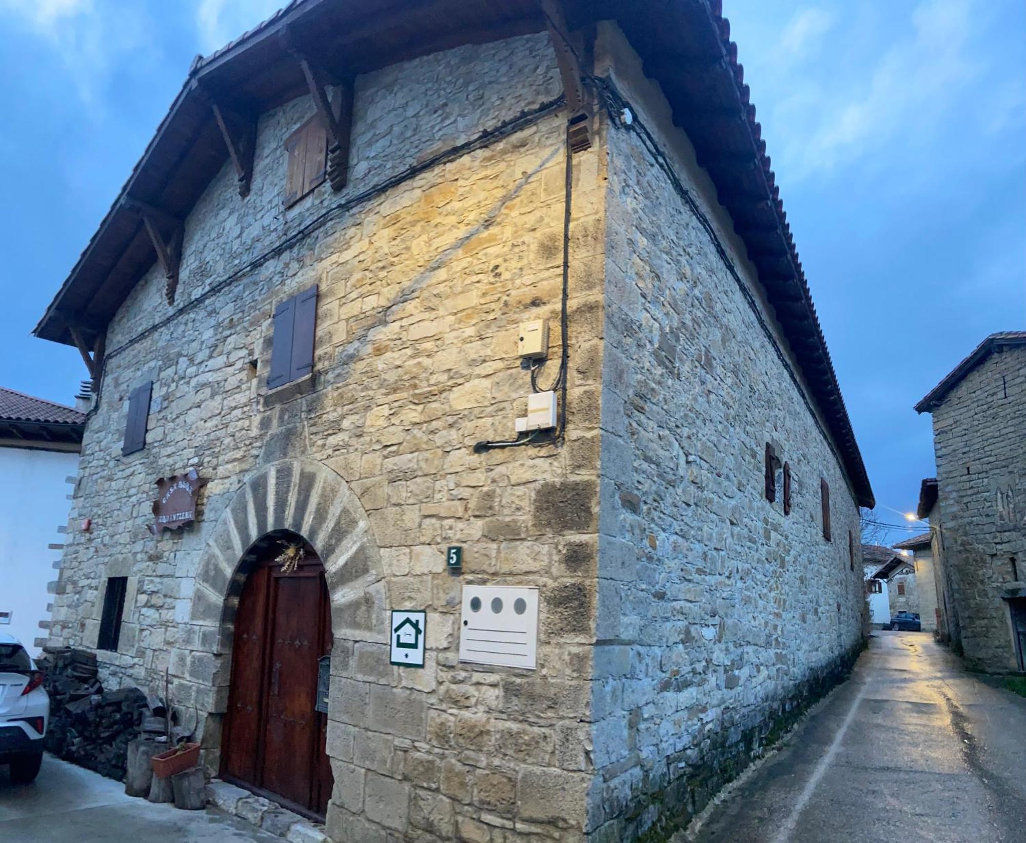 Casa Rural Ardantzena Ardaiz エクステリア 写真